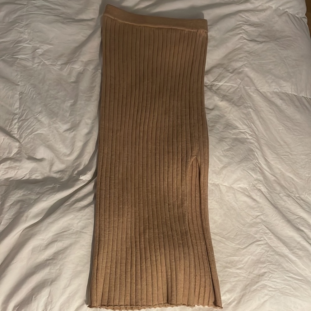 Heartloom Midi Knit Skirt